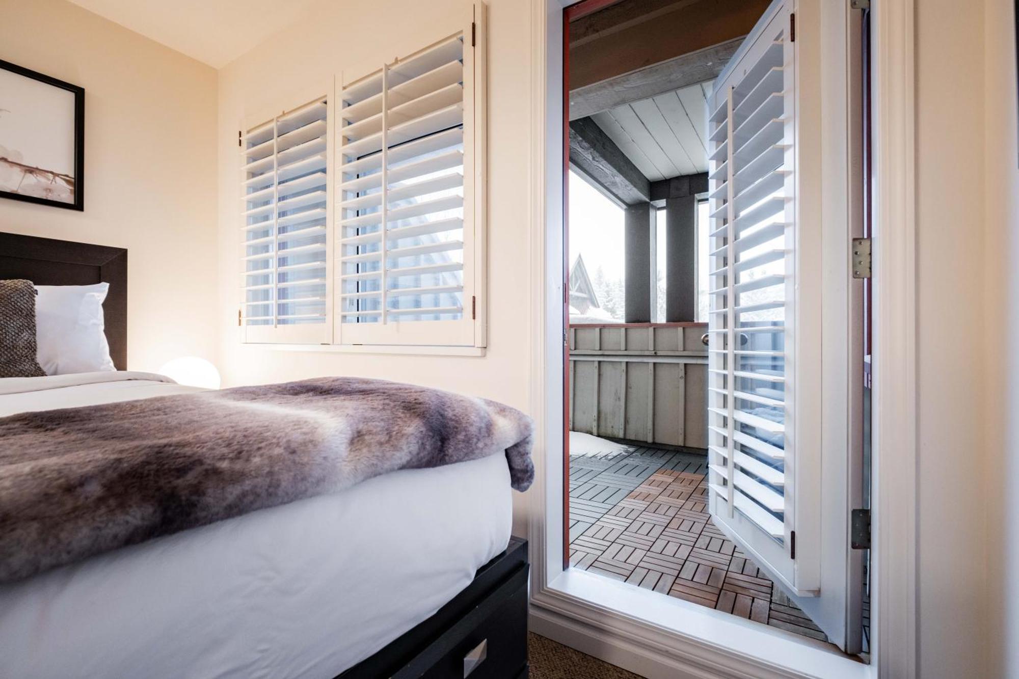 Sunpath By Outpost Whistler Villa Luaran gambar