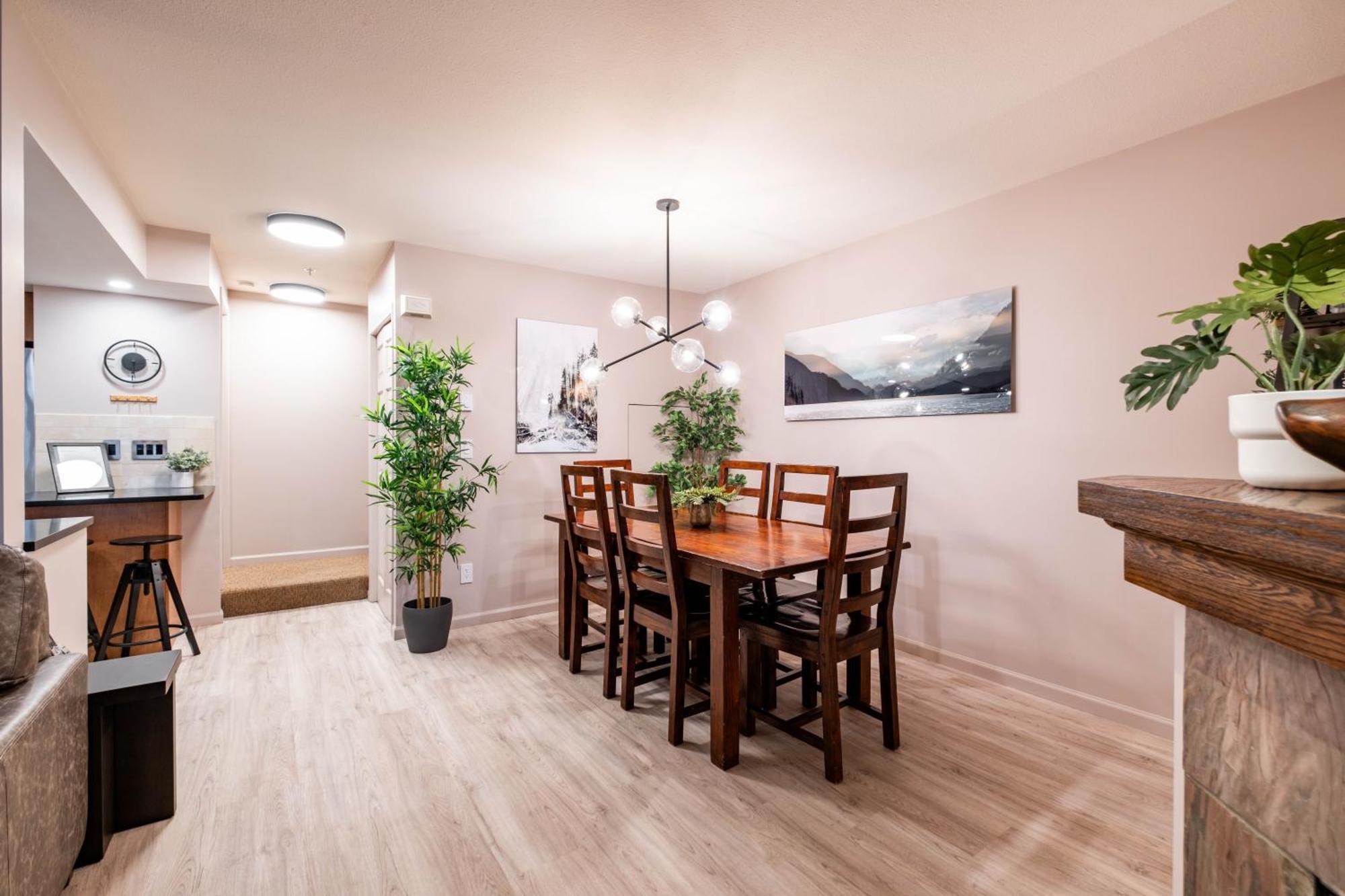 Sunpath By Outpost Whistler Villa Luaran gambar