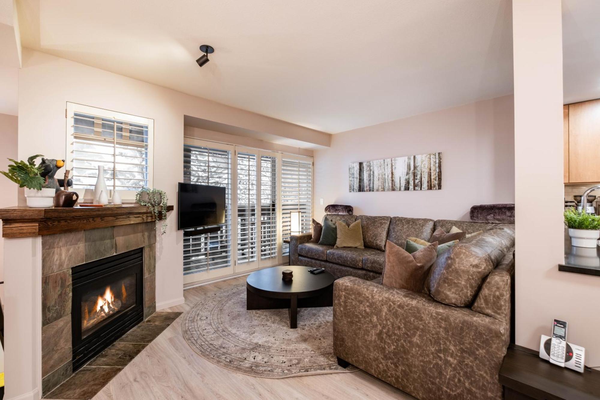 Sunpath By Outpost Whistler Villa Luaran gambar