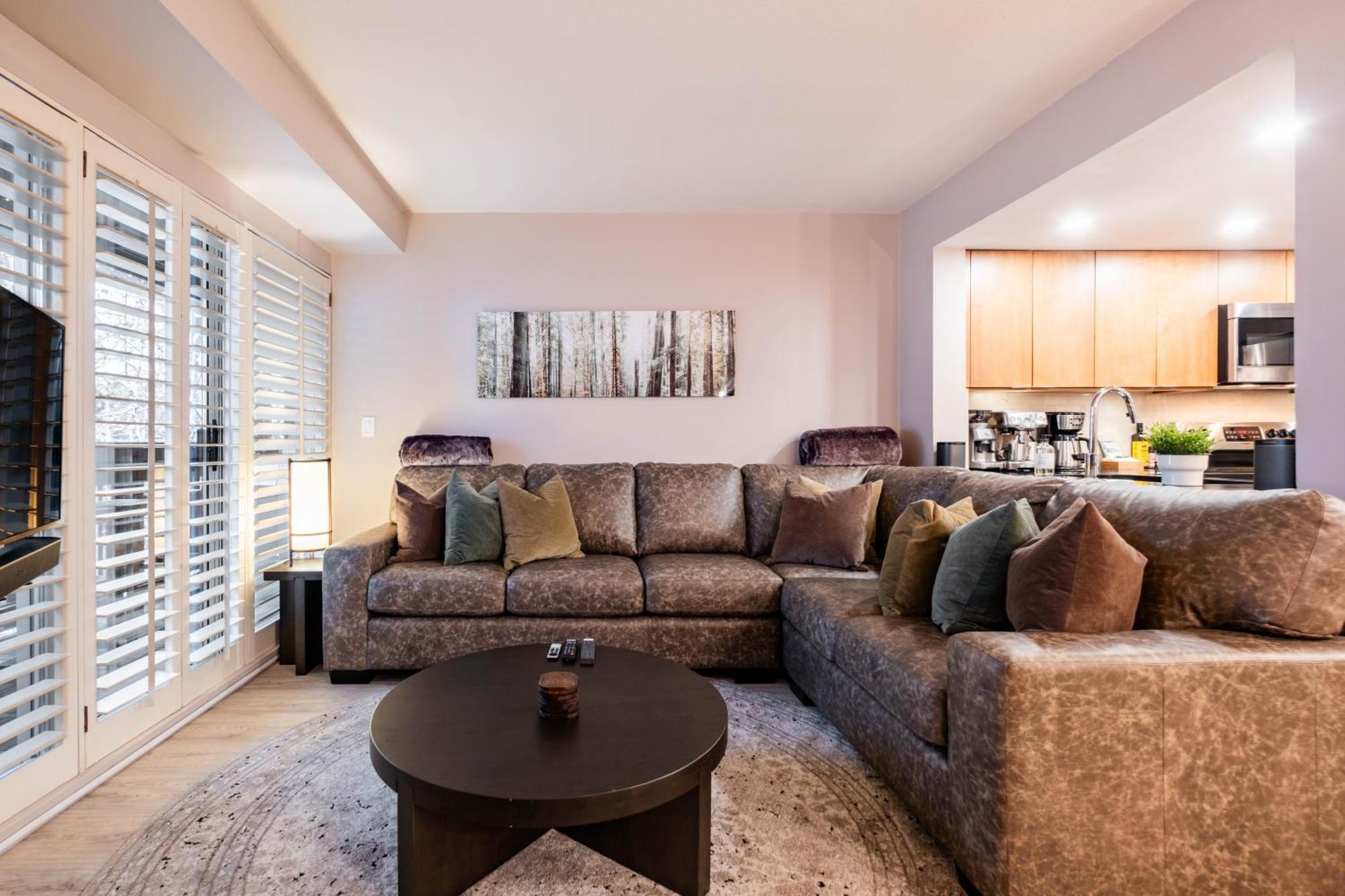 Sunpath By Outpost Whistler Villa Luaran gambar